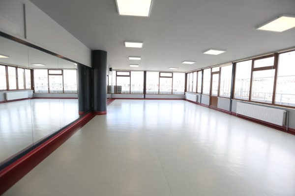 İBB Büyükçekmece Mimaroba Spor Merkezi