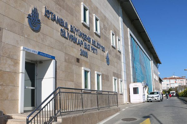 İBB Fatih Silivrikapı Buz Pisti ve Spor Tesisi