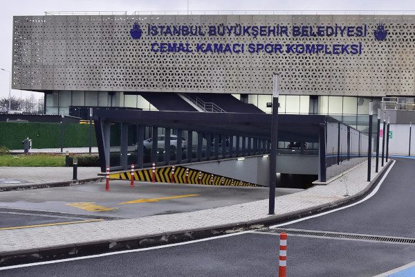 İBB Kağıthane Cemal Kamacı Spor Kompleksi