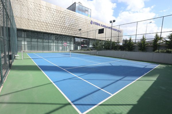 İBB Kağıthane Cemal Kamacı Spor Kompleksi