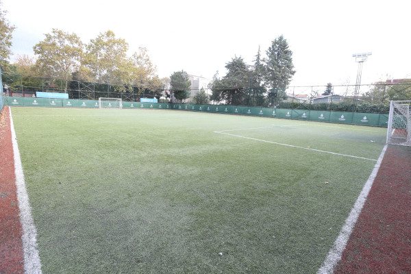 İBB Sarıyer Metin Oktay Spor Tesisi