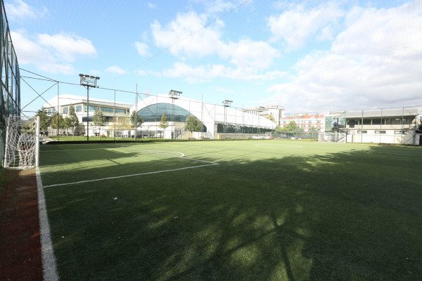 İBB Sultangazi Hamza Yerlikaya Spor Kompleksi