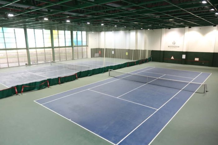İBB İstanbul Üniversitesi Cerrahpaşa Avcılar Spor Kompleksi